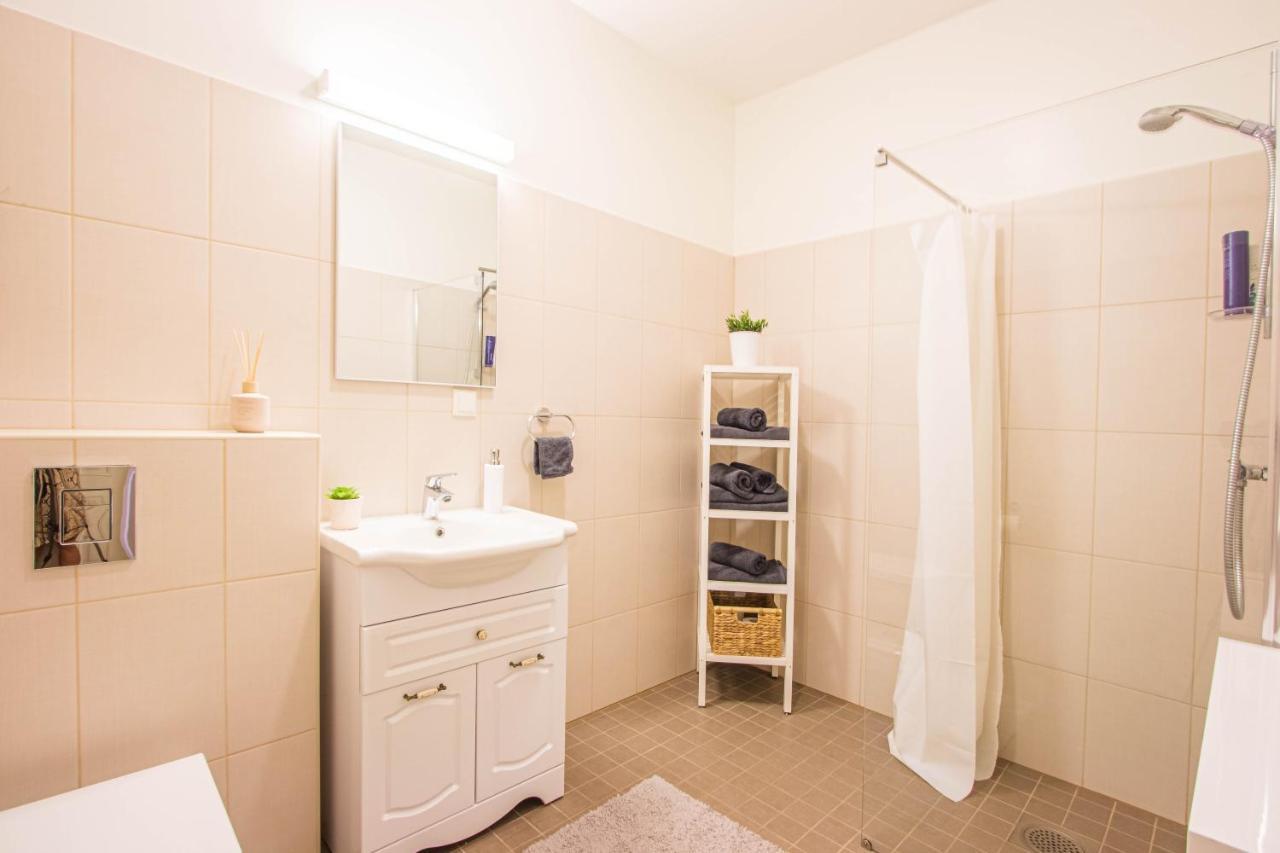 Lossi 32 Cozy Apartment ตาร์ตู ภายนอก รูปภาพ